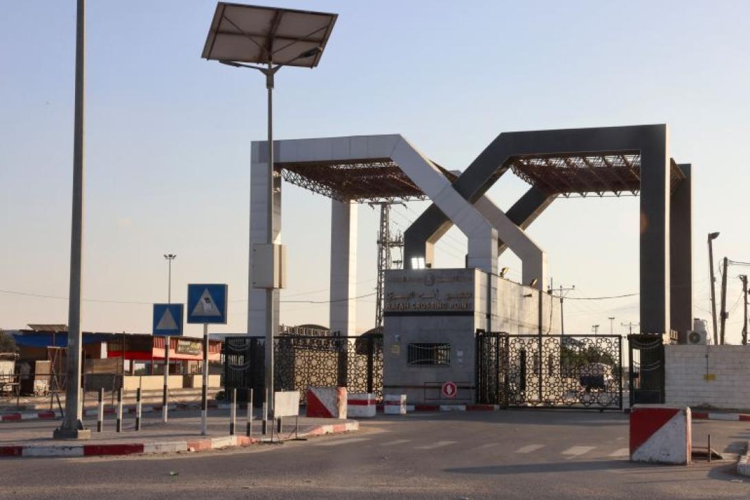 Megnyitották a rafahi ellenőrzőpontot  a humanitárius szállítmányok előtt