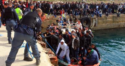 Több mint hatezer migráns érkezett az olasz partokra a hétvégén