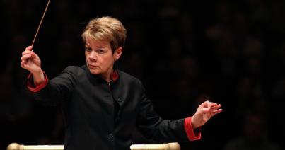Először lett női művészeti igazgatója a Bécsi Rádió Szimfonikus Zenekarának