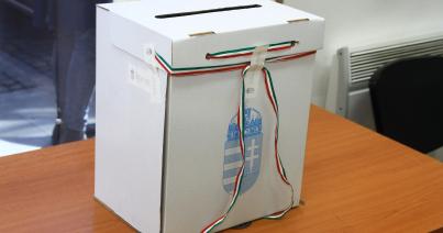 Magyarországi választás 2018 - Megérkeztek az első külképviseleti urnák az NVI-hez