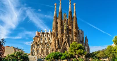 A Sagrada Familia 136 évvel az alapkőletétel után kap építési engedélyt