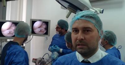 VIDEÓINTERJÚ – Horea Benea: először szerveztek artroszkópos műtét-szimulációt Kolozsváron