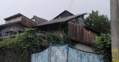 Banki átutalással kapott pénzt a caracali gyilkos?