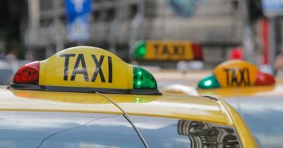 Megbírságolták a “bozgorokat”  nem szállító kolozsvári taxist