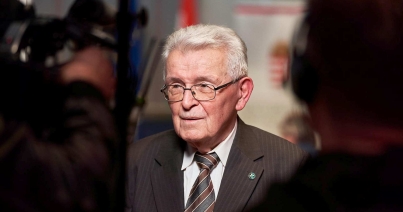 Péntek János,