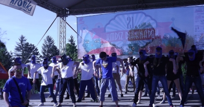 Támadnak a robotok