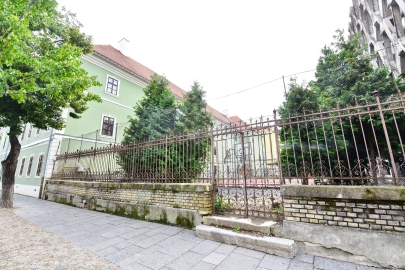 A Farkas utcai református kollégium épülete és udvara