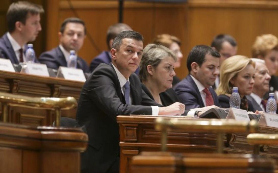 Helyén marad a Grindeanu-kormány, bukott az indítvány