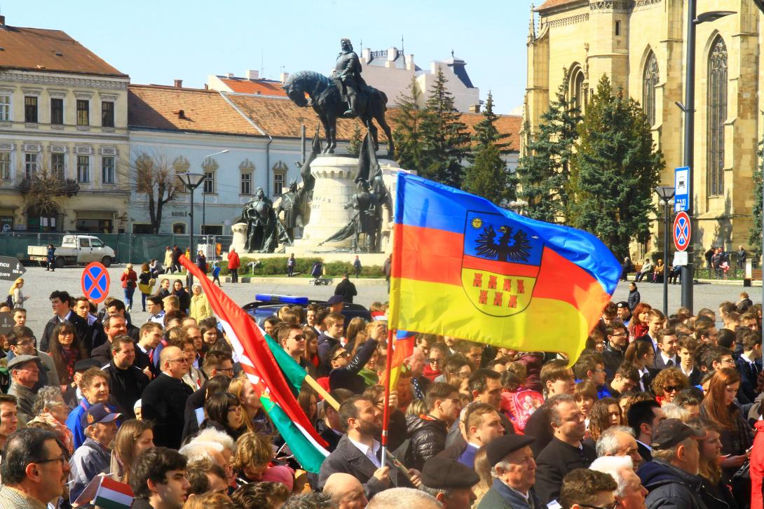 Még egyszer a zászló-ügyről