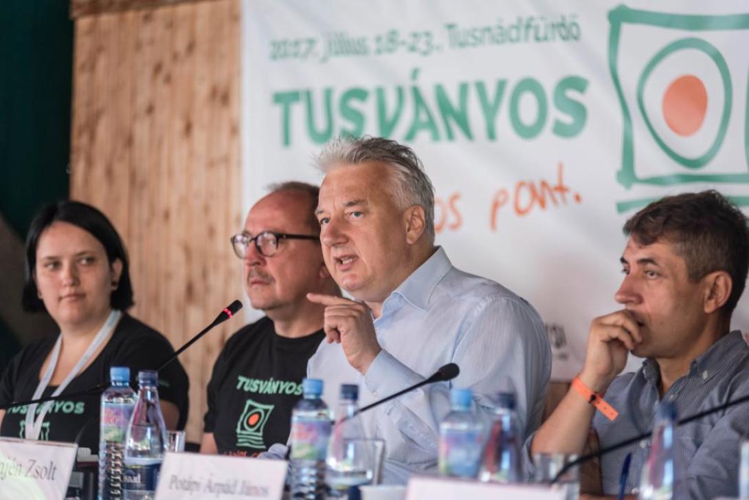 Tusványos - Semjén Zsolt: korrekt és pozitív volt Klaus Johannis székelyföldi látogatása