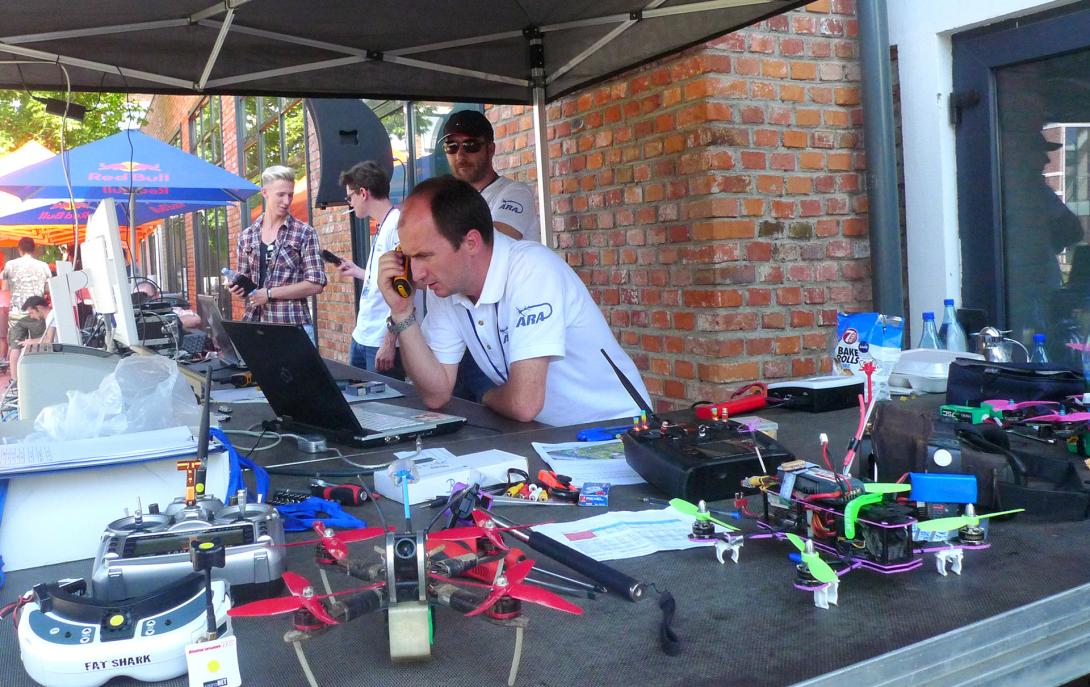 Osztatlan közönségsiker az első kolozsvári drónversenyen