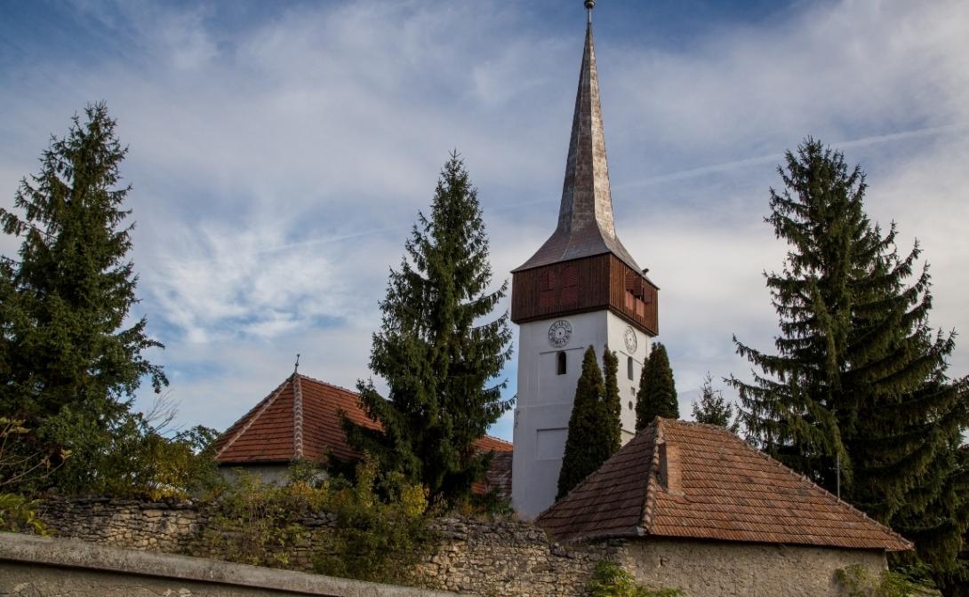 Várfalva község két unitárius templomát is felújítják