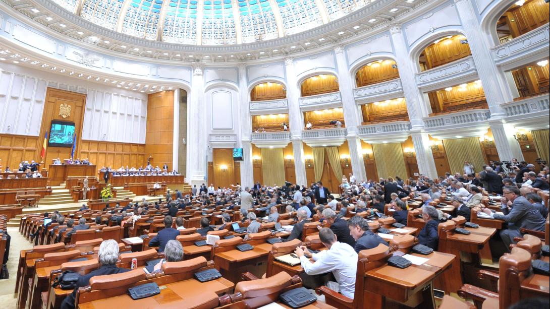 Hétfőn kerül a szenátus elé a közigazgatási törvénykönyv-tervezet