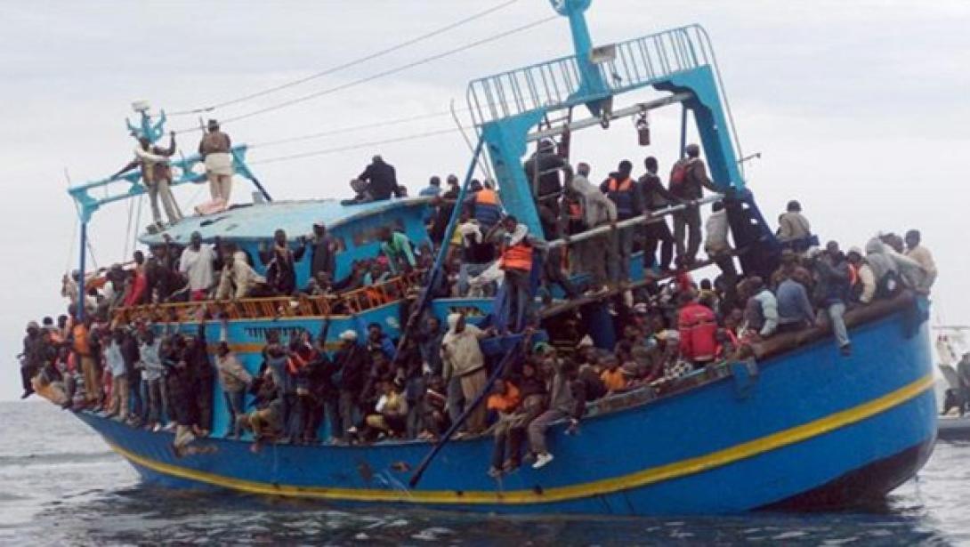 Újabb migránsokkal teli hajó tart Olaszország felé, a belügyminiszter megtagadta a kikötést
