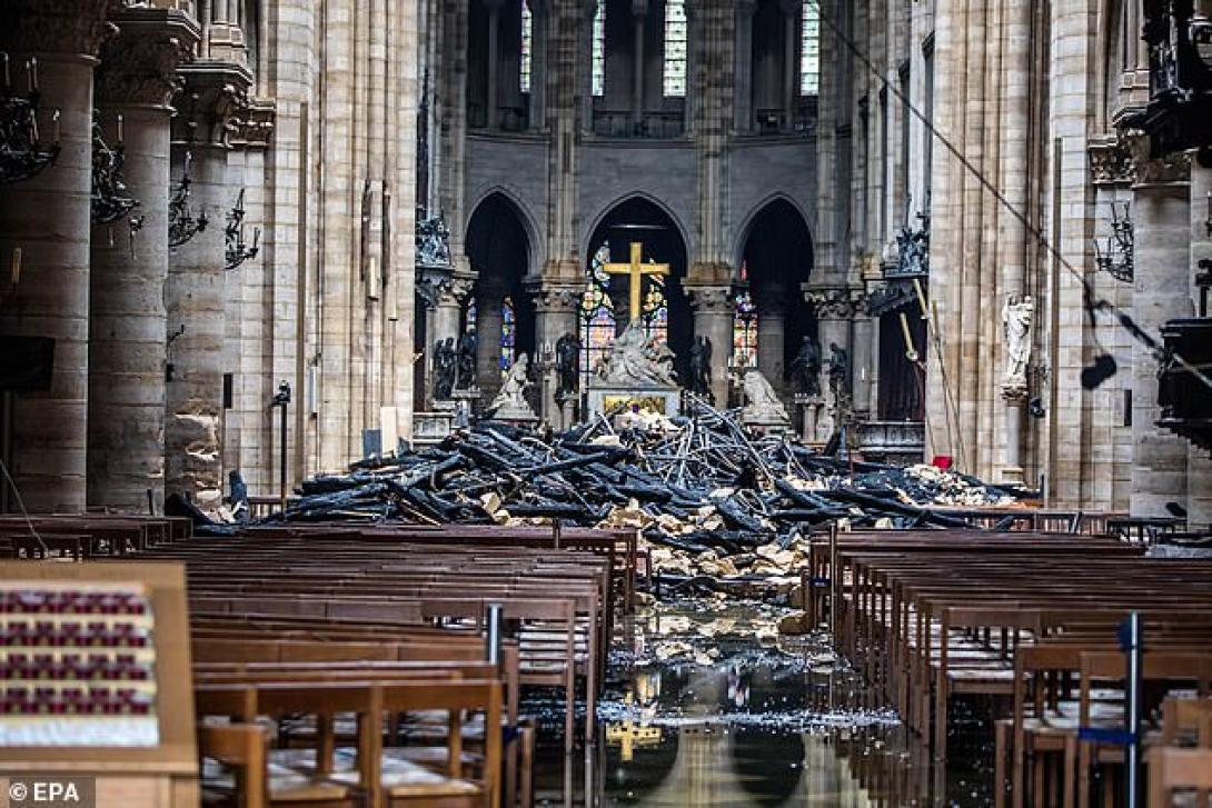 Macron: Még szebb lesz az újjáépített Notre-Dame