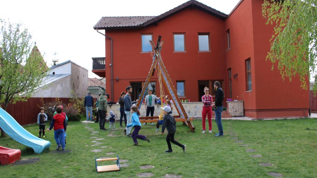 Bújj, bújj, zöld ág...: épülnek a bölcsődék-óvodák a magyar gyerekeknek