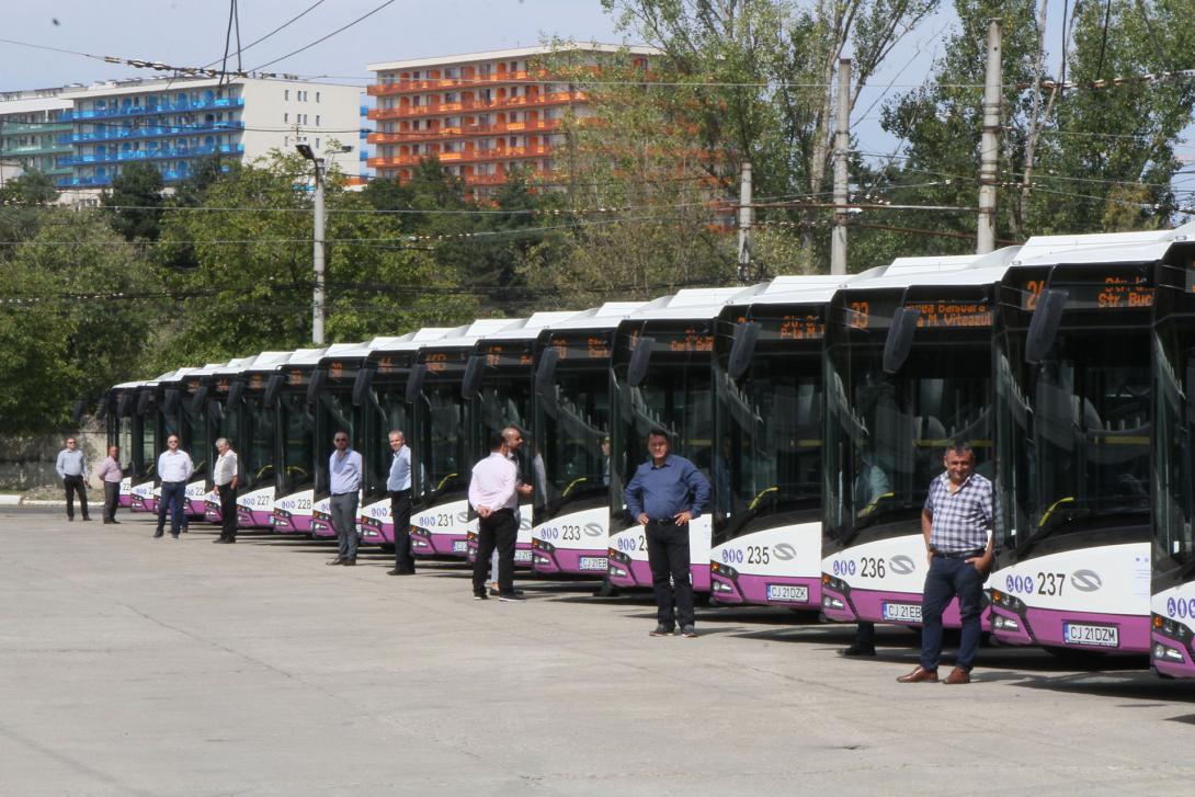 Kétszázezer személygépkocsit  kell „legyőznie” a közszállításnak