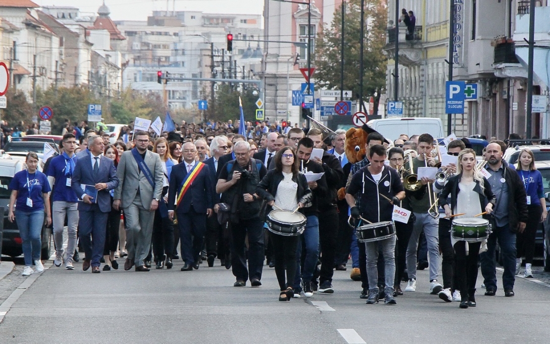 Egyetemi tanévnyitó felvonulással