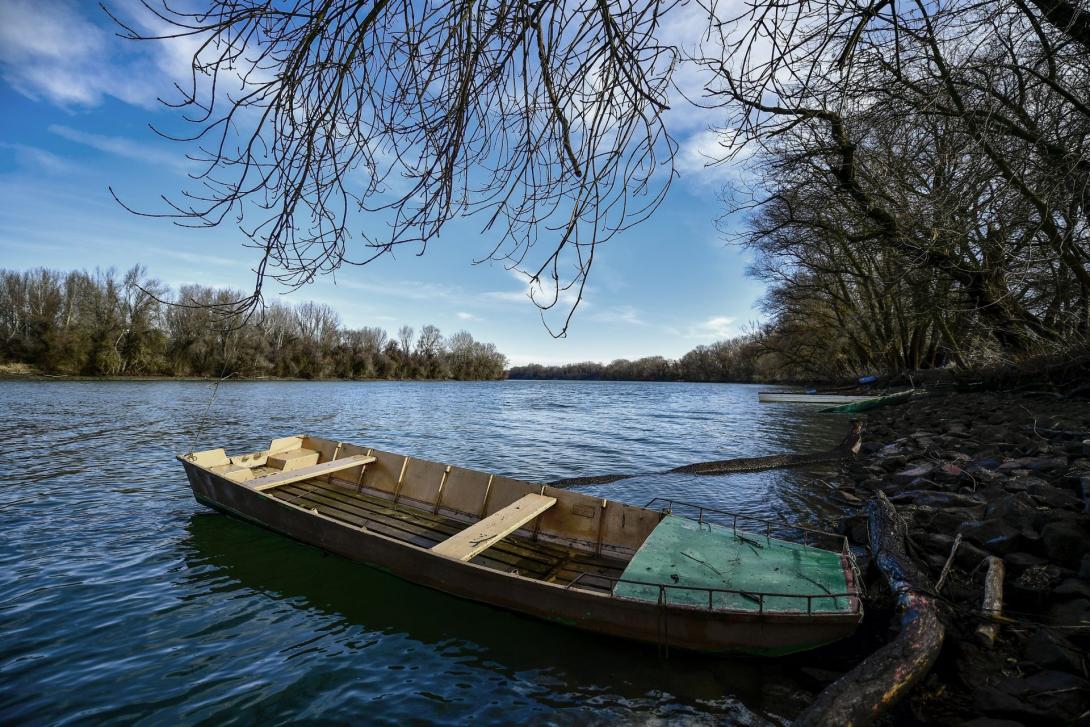 A szőke Tisza fekete napjai - 20 éve történt a tiszai ciánszennyezés