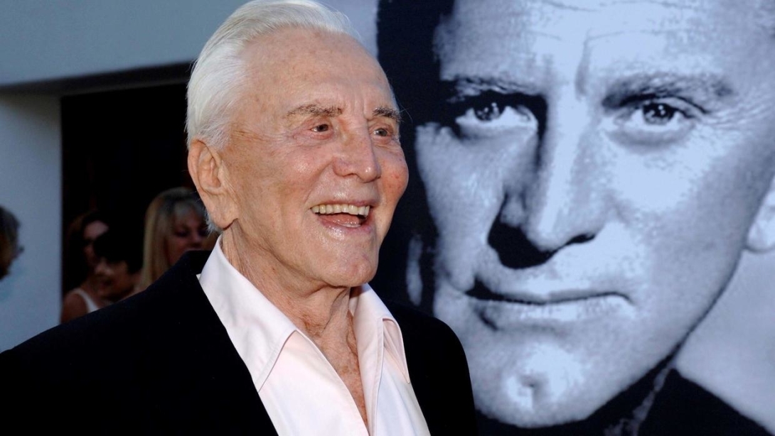 Meghalt Kirk Douglas hollywoodi színészlegenda