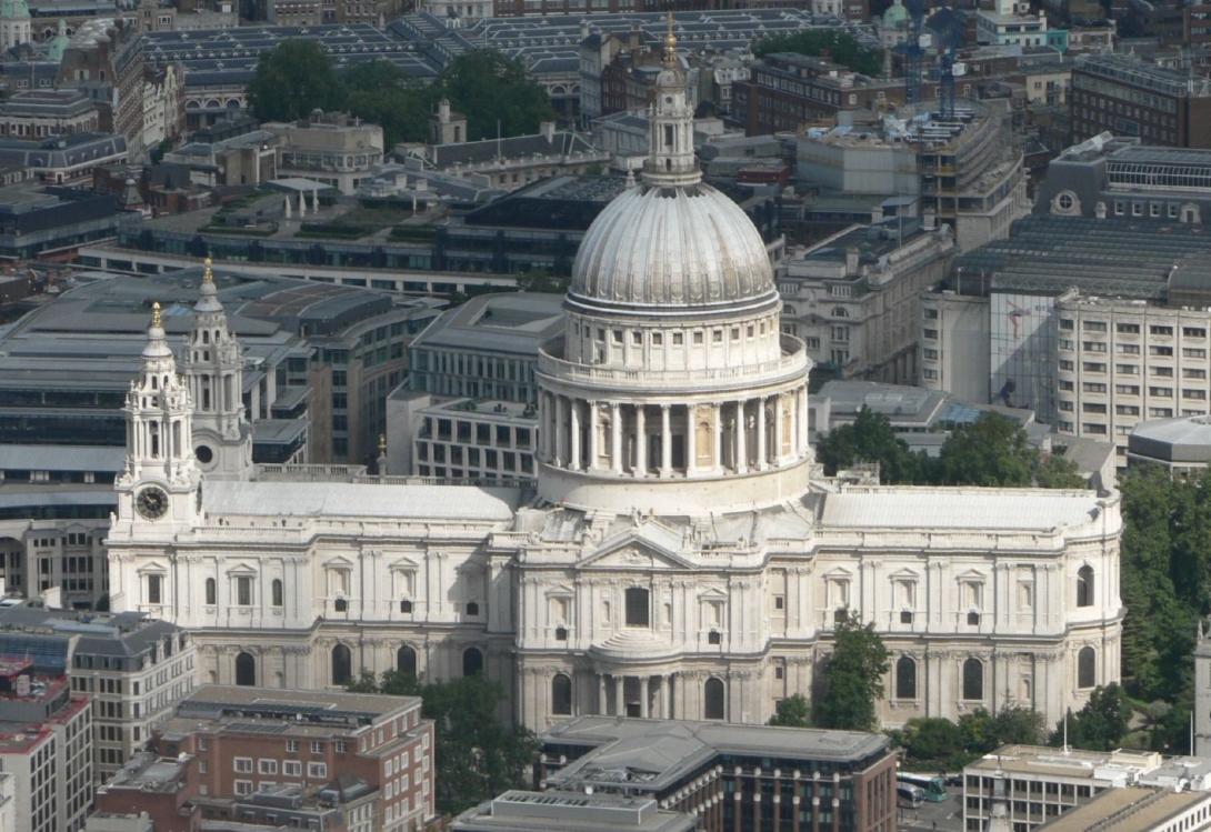 Életfogytiglanra ítéltek egy angol nőt, aki fel akarta robbantani a londoni Szent Pál-székesegyházat