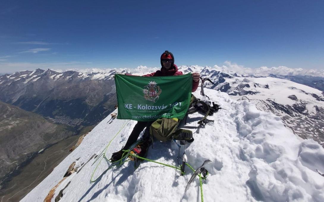 Felért a Matterhorn tetejére a kolozsvári hegymászó