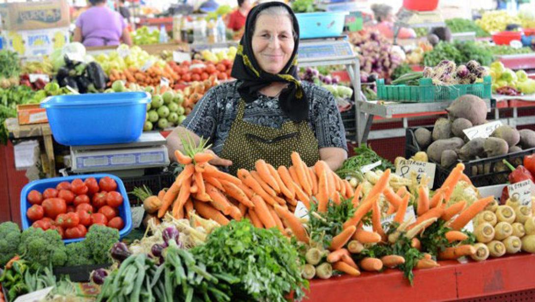 Kiköltöznek a piacok a szabadba