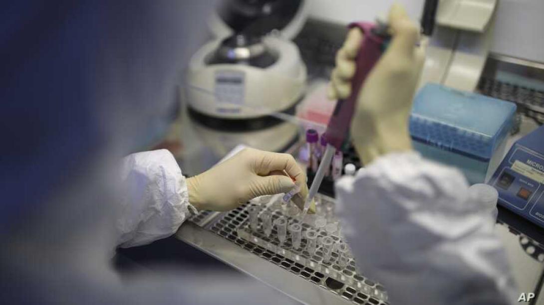 Koronavírus – 9799 új eset, Kolozs megyében 707 pozitív teszt