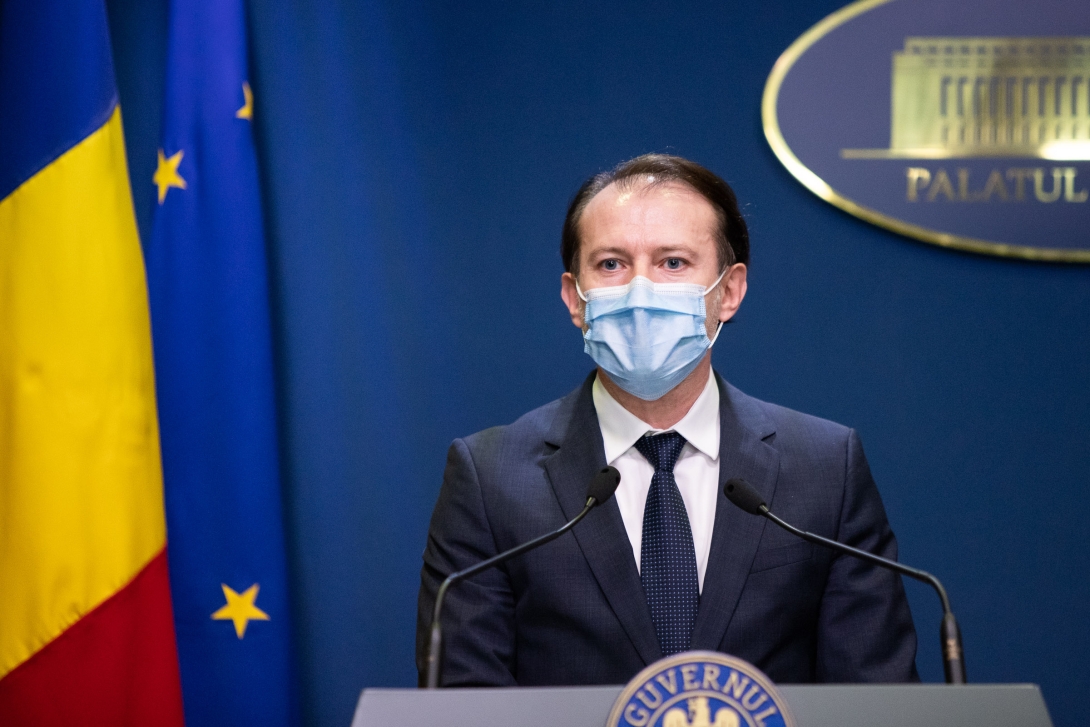 Várja a javaslatokat az állami vállalatok átszervezéséről a kormányfő