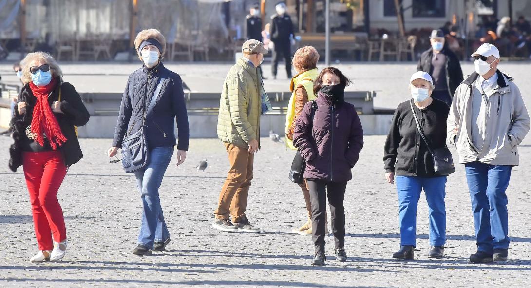 Tovább szigorították a korlátozásokat  a fertőzöttebb településeken