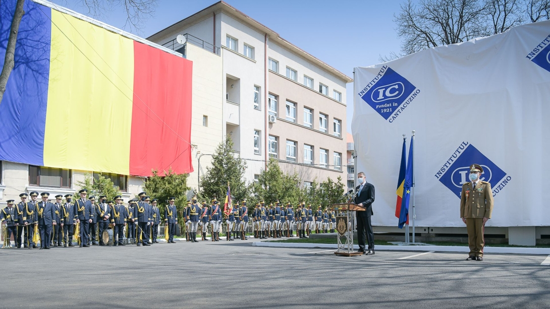 Iohannis: a világjárványt nem demonstrációkkal, hanem oltásokkal lehet megfékezni