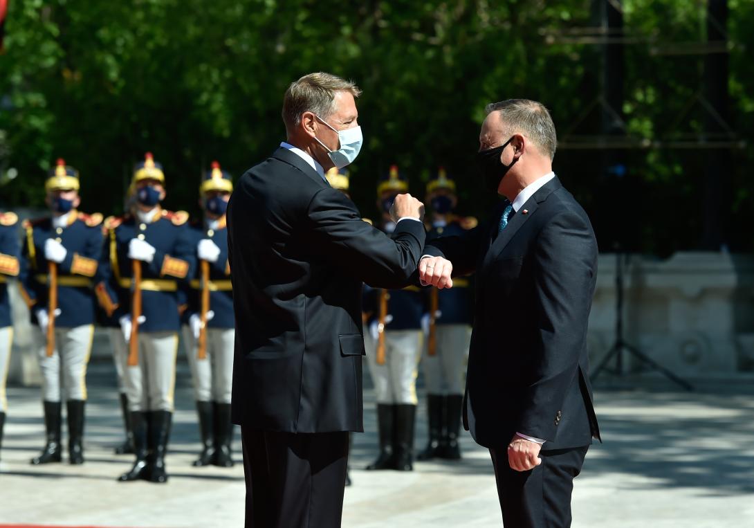 Iohannis-Duda találkozó: a NATO elrettentő szerepének erősítését szorgalmazzák