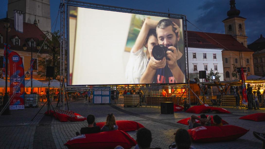 Dokumentumfilm-áradat a közelmúlt eseményeire reflektáló alkotásokkal