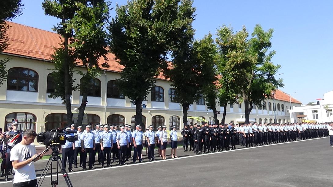 VIDEÓ – Felavatják a Csendőrségi Bevetési Csoport felújított épületét