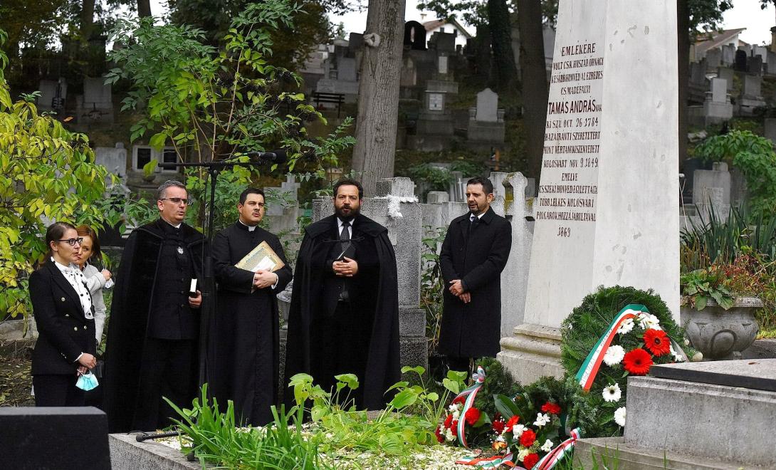 Felelősséggel tartozunk önmagunkért, a nemzetért