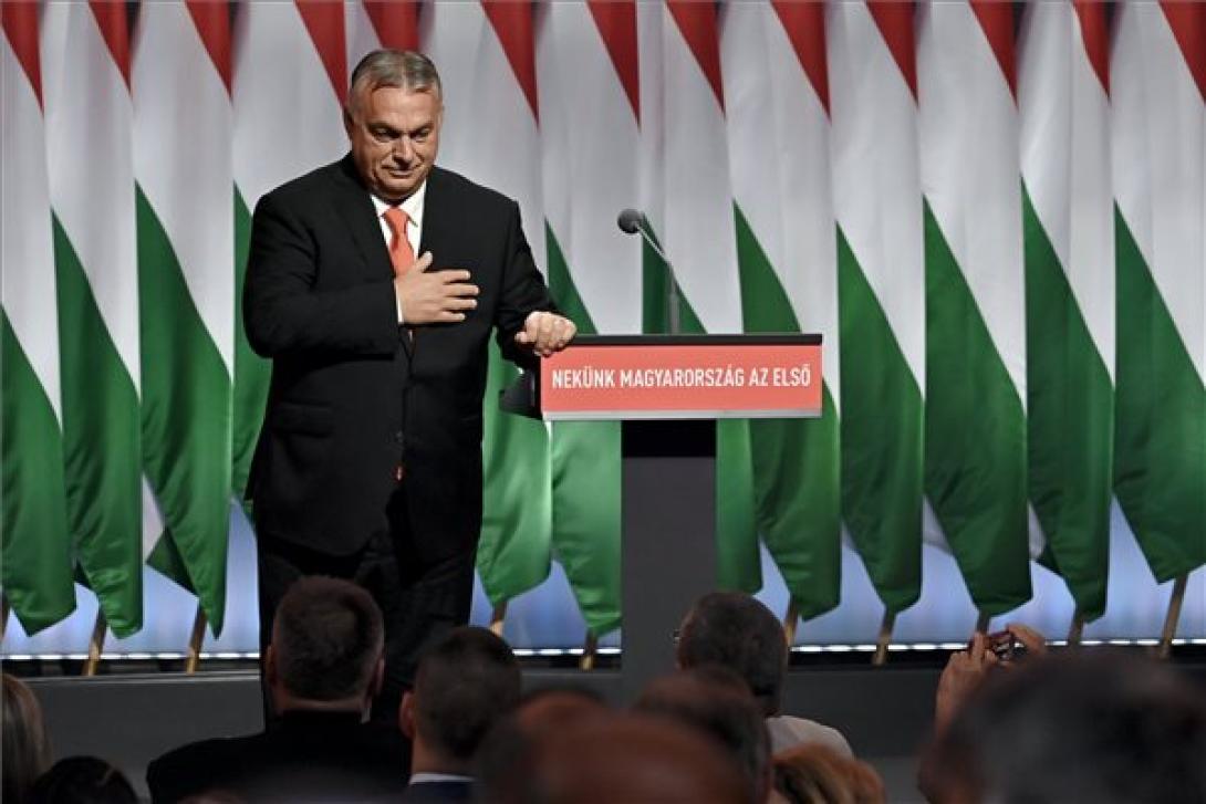 Újraválasztották Orbán Viktort a Fidesz elnökének