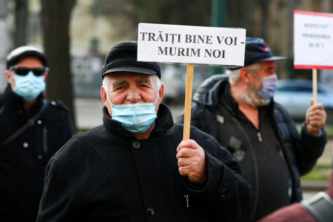 Szociális segélyt kapnak januárban a kisnyugdíjasok