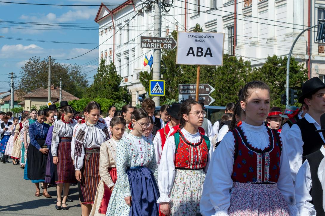 Legnagyobb és legsokszínűbb néptáncfesztivál Szamosújváron