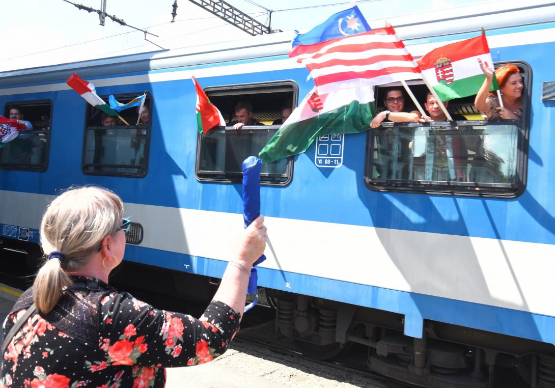 Befutott Kolozsvárra a Csíksomlyó Expressz és a Székely Gyors is