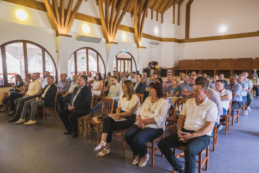 Önkormányzati konferenciát tartottak Magyarvistában