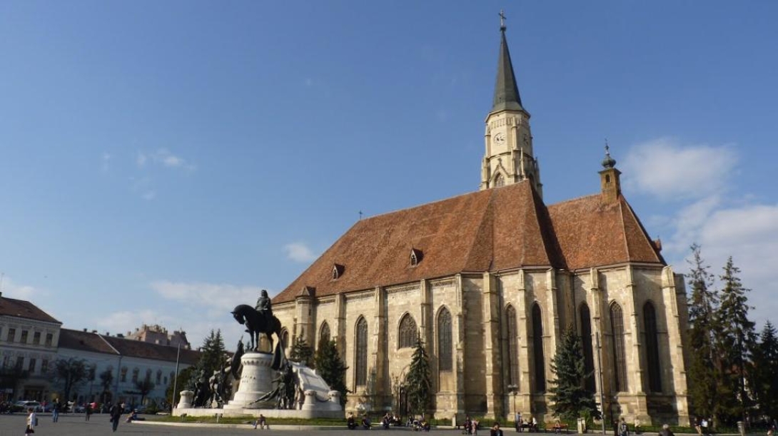 Bocsánatot kért a hangosításért  a Szent Mihály-plébánia