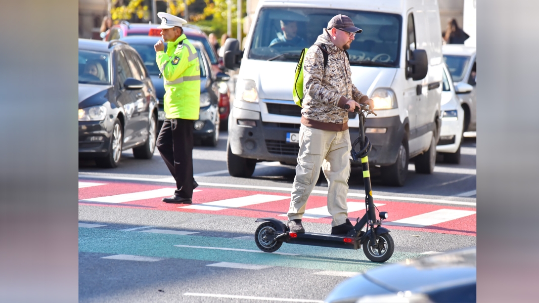 Elszállíthatják a szanaszét  hagyott elektromos rollereket