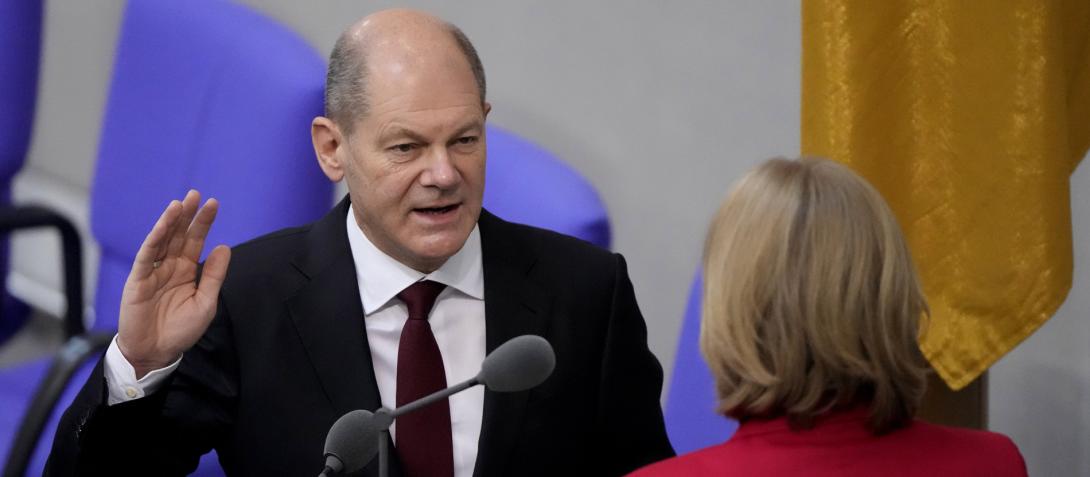 Scholz: hiba volt orosz gázfüggőségbe taszítani Németországot