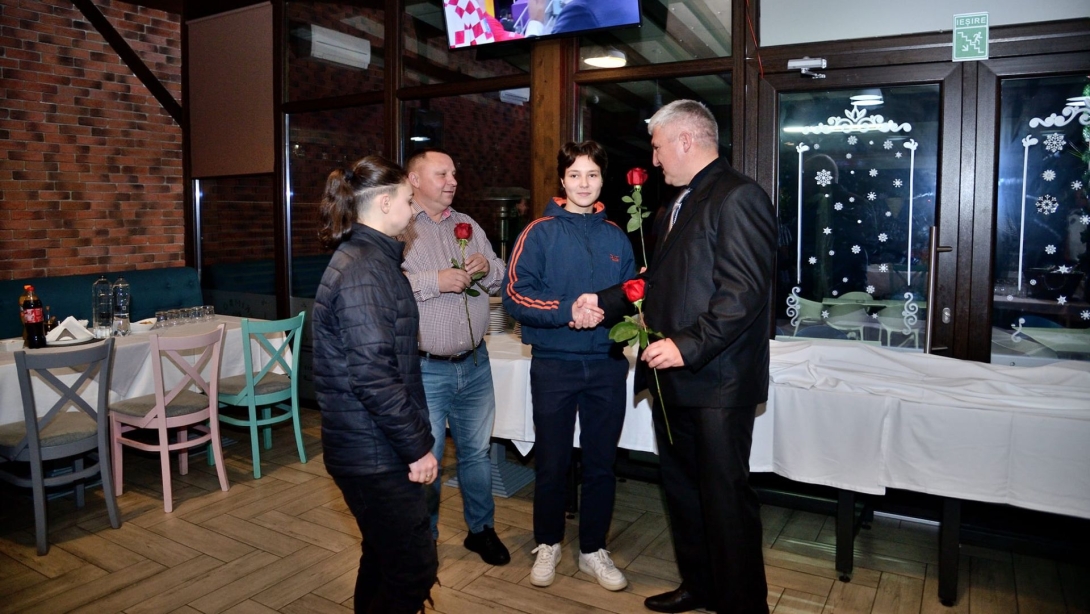 Év végi bulin a szamosújvári focicsapat lányai