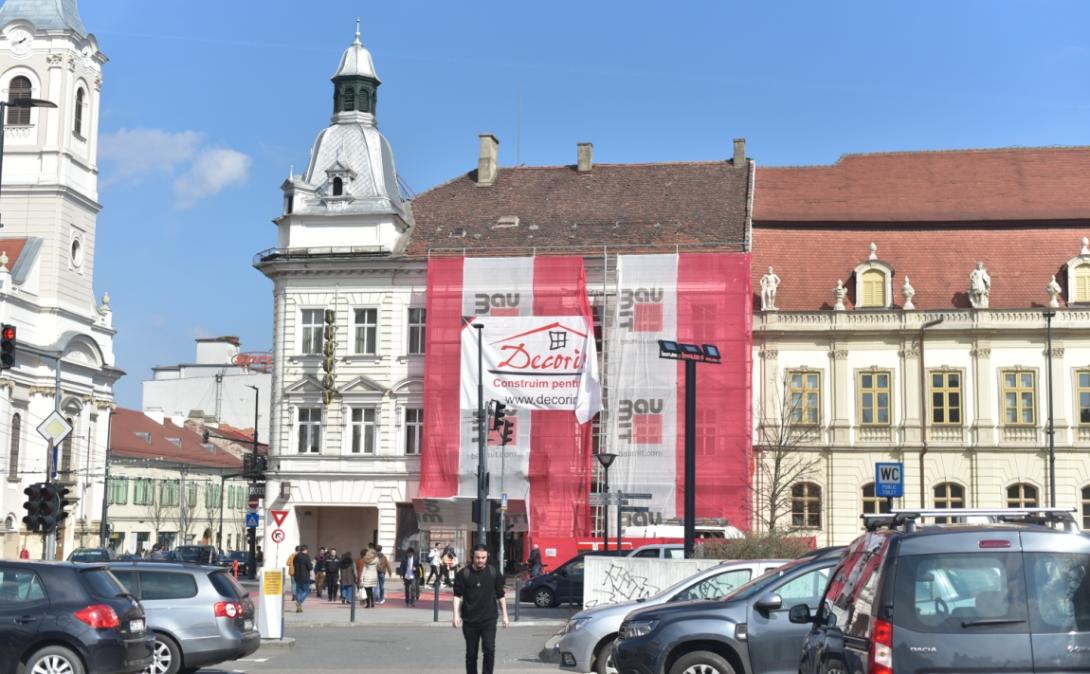 Elkezdte főtéri épületének felújítását a Sapientia Alapítvány