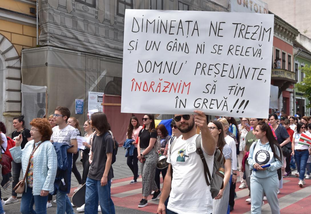 Tanügyi sztrájk: hétfőn 10 órára vár választ a tüntetőktől a kormány az ajánlataira