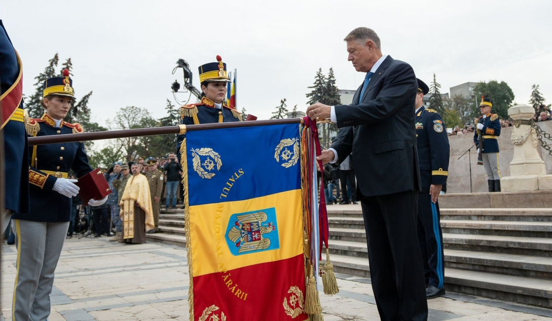 Klaus Iohannis: a román hadsereg kulcsfontosságú szerepet tölt be a fekete-tengeri térségben