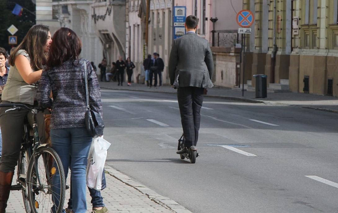 Kötelezővé válhat az e-rollerek és -biciklik felelősségbiztosítása