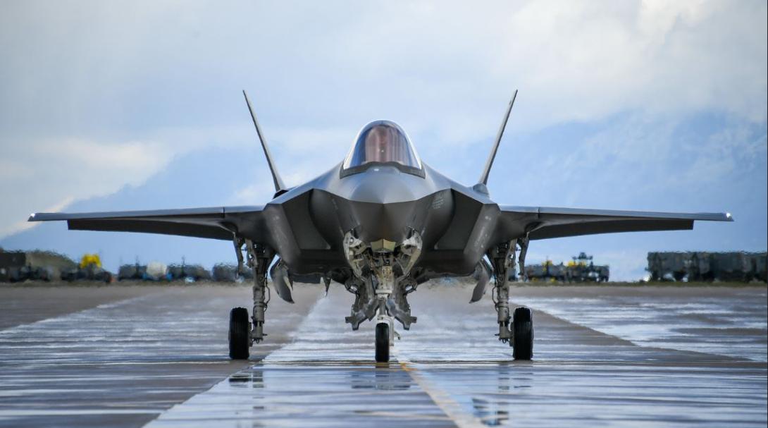 F35