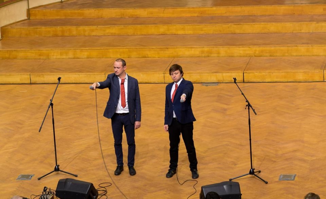 Motivációs és antimotivációs trénerek a Majmokban
